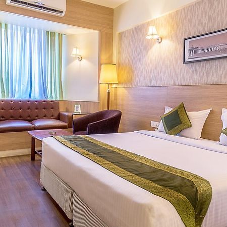 Treebo Premium Grand Emerald Pimpri-Chinchwad Bagian luar foto