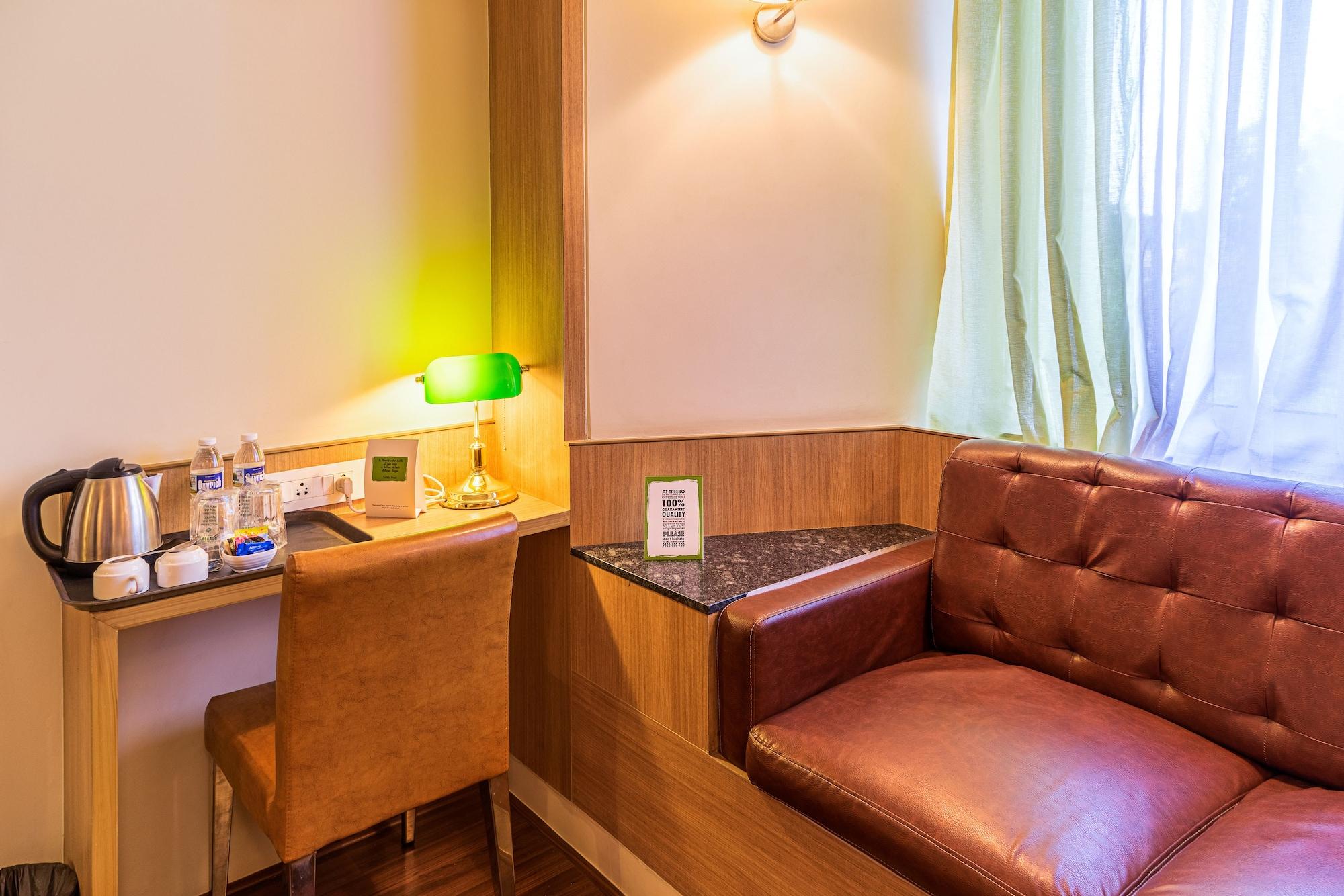 Treebo Premium Grand Emerald Pimpri-Chinchwad Bagian luar foto
