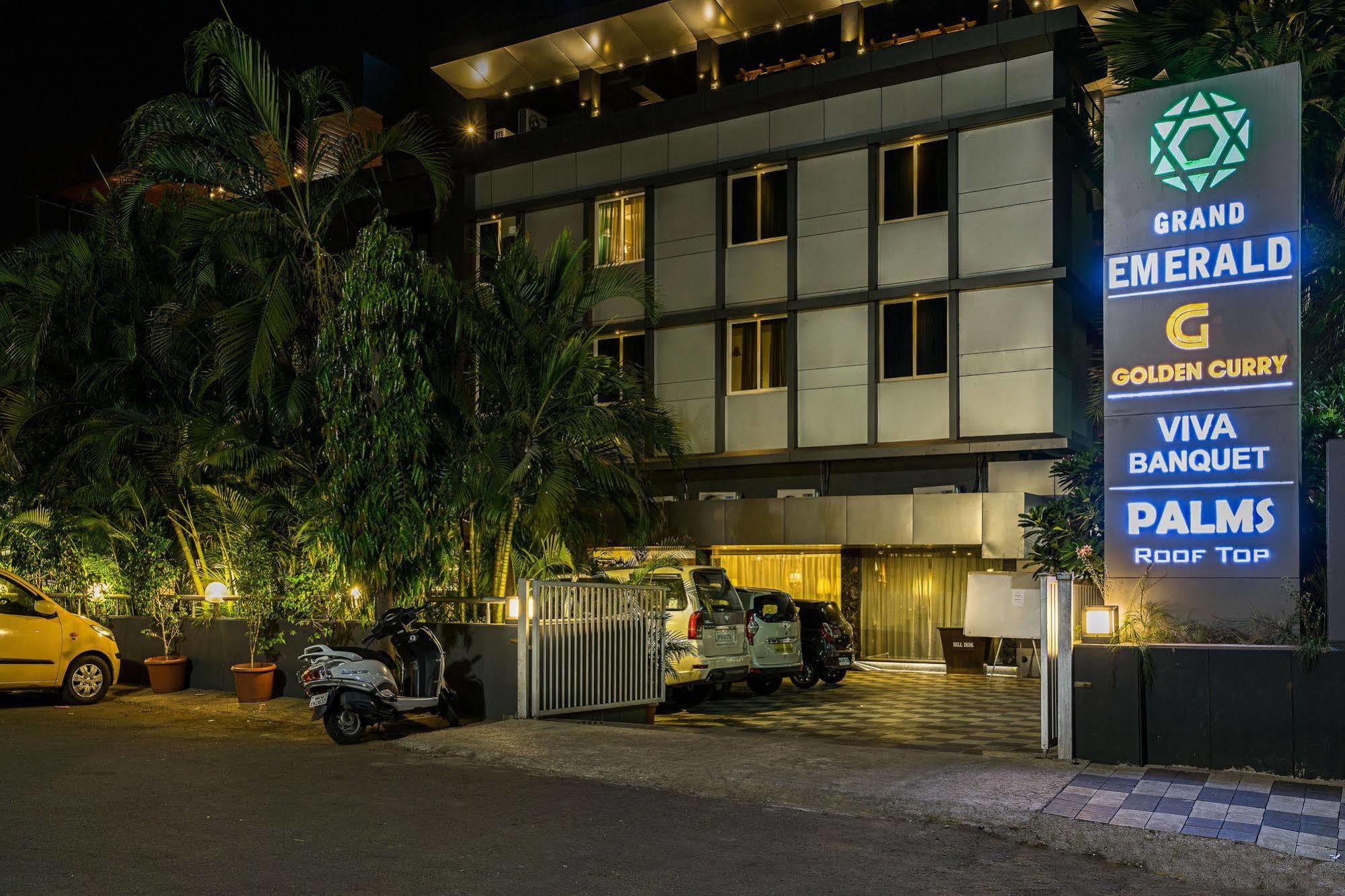 Treebo Premium Grand Emerald Pimpri-Chinchwad Bagian luar foto
